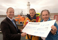GLEN WATER DONATES �3,000 TO THE ROYAL NATIONAL LIFEBOAT INSTITUTE